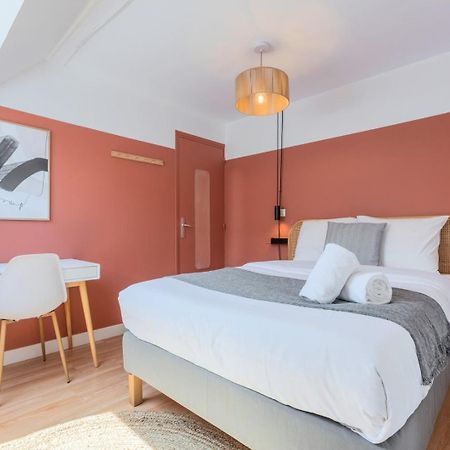 Bright 3-Bedroom 2-Bathroom Flat Lille Bagian luar foto