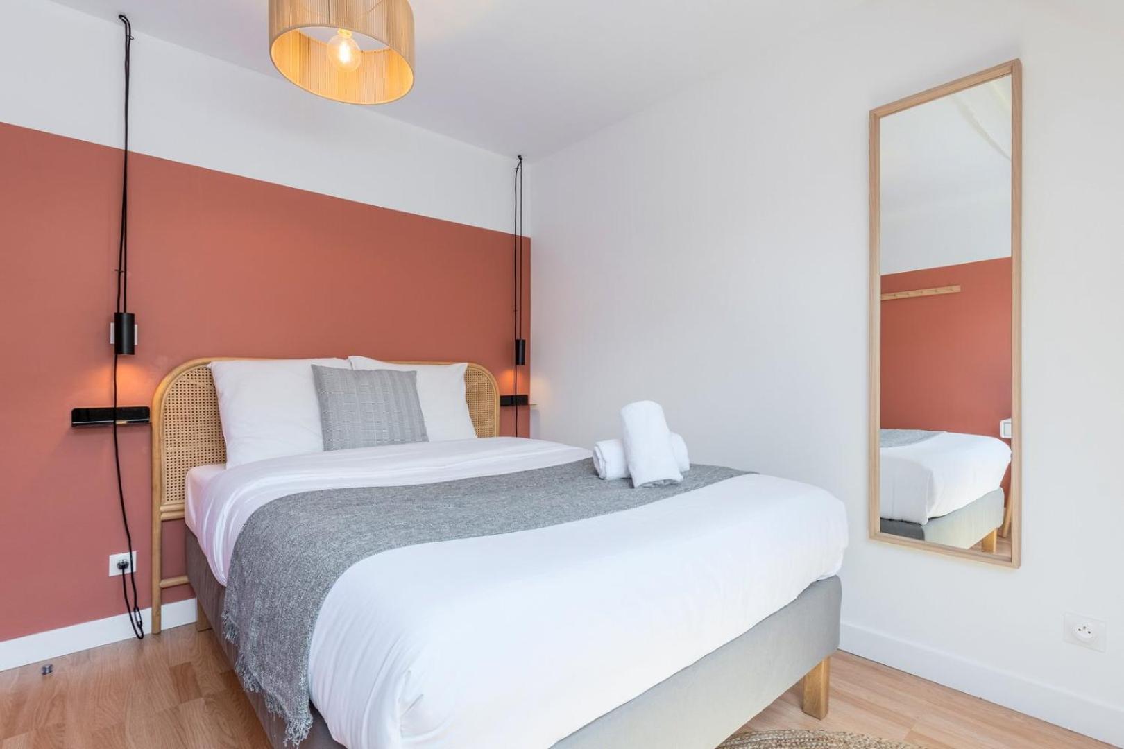 Bright 3-Bedroom 2-Bathroom Flat Lille Bagian luar foto