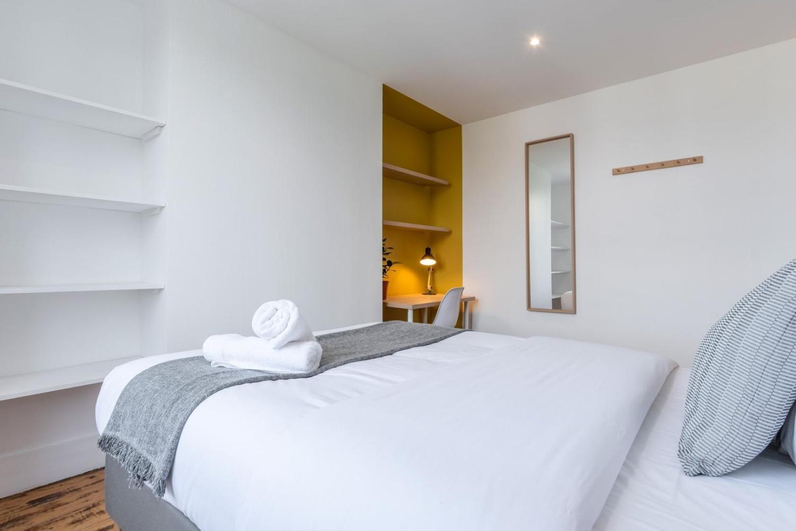 Bright 3-Bedroom 2-Bathroom Flat Lille Bagian luar foto