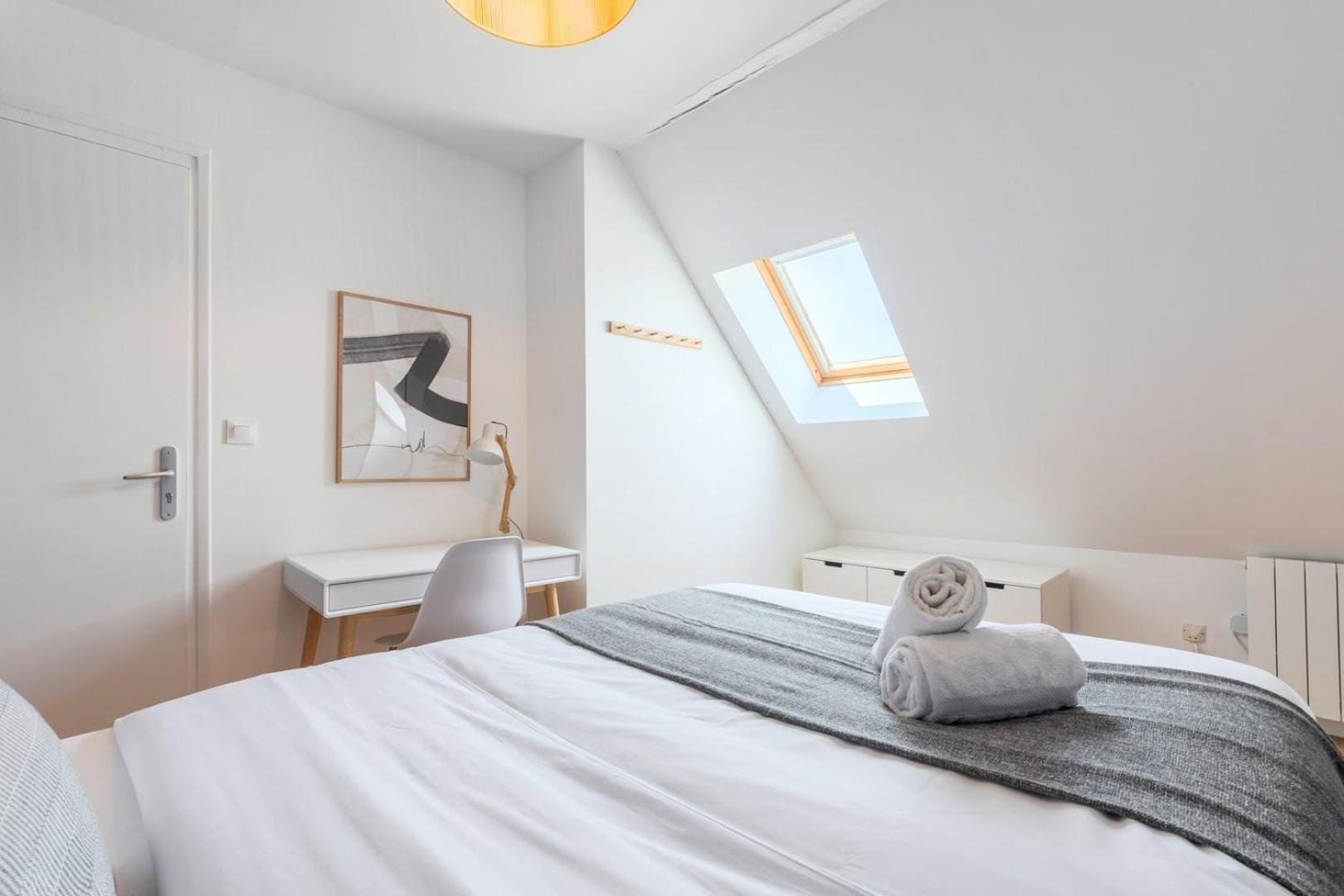 Bright 3-Bedroom 2-Bathroom Flat Lille Bagian luar foto