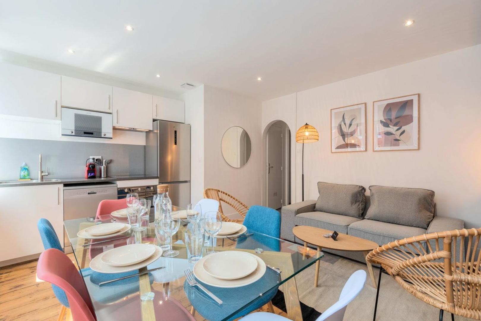 Bright 3-Bedroom 2-Bathroom Flat Lille Bagian luar foto